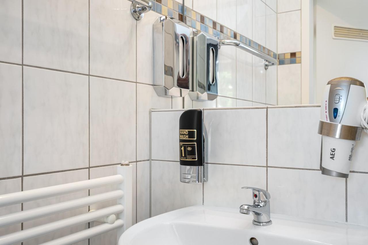 Apartment 6, Direkt Am Bahnhof Aquisgrana Esterno foto